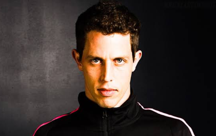 How Did Charlotte Jane Meet Tony Hinchcliffe?