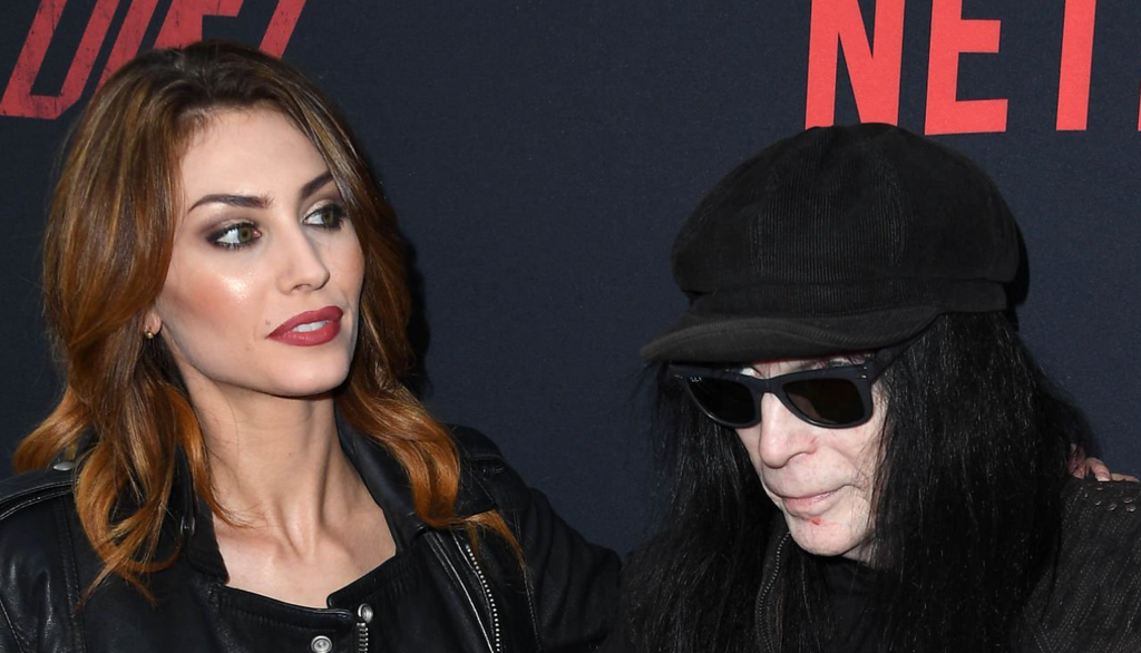 Seraina Schönenberger and Mick Mars's Marriage